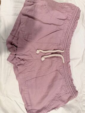 Roxy Women’s Pink Elastic-Waist Casual Shorts